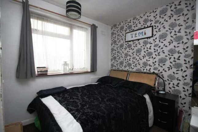28, Birkdale Road, London photo 4