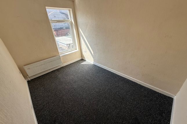 41, Wolverhampton photo 4