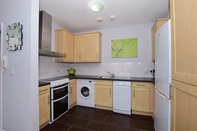 1 Bed Flat For Sale In Brown Close Wallington Surrey Sm6 Zoopla