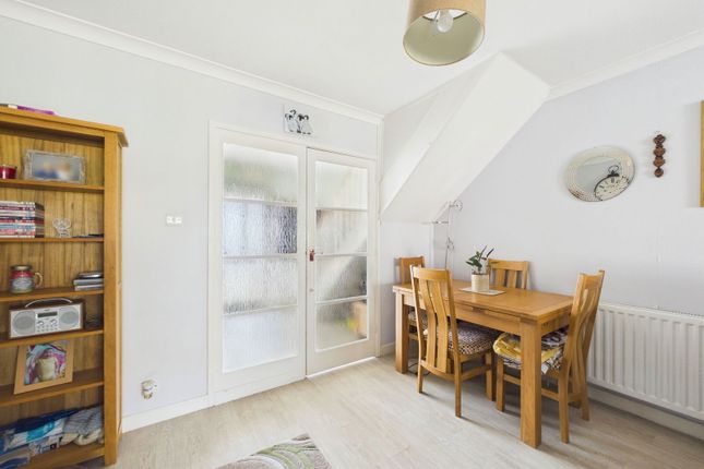 9, Thames Way, Worthing photo 3