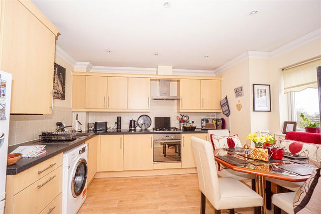 Flat 6 Alpine House, Welton Rise, St. Leonards-On-Sea photo 2