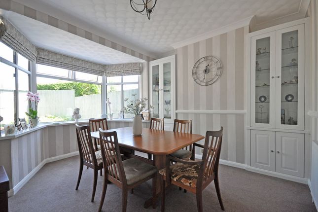 28, Ridgeway Avenue, Newport photo 3