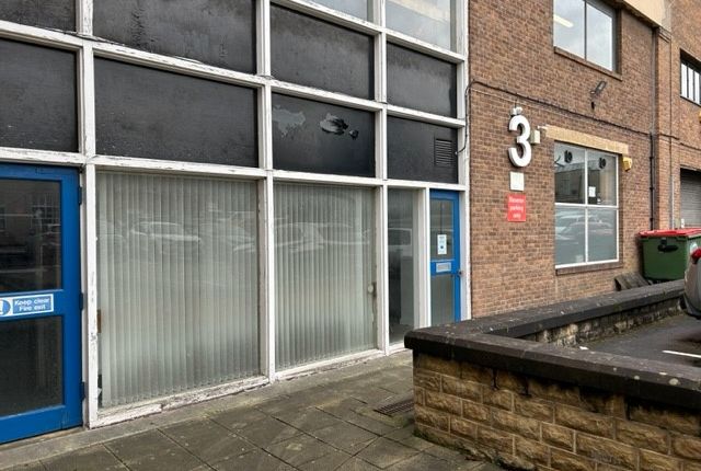 Thumbnail Office to let in Leeds Road, Bradford
