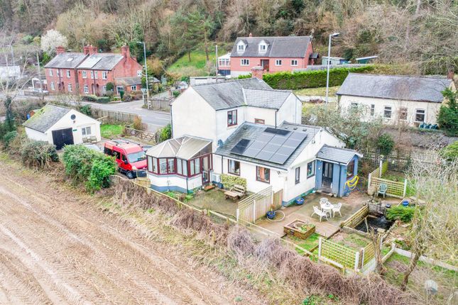 Cottage for sale in Pant, Oswestry