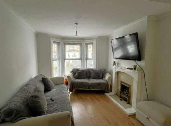 44, Douglas Road, Dover photo 4