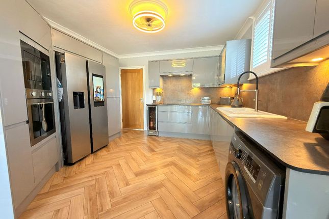 7 Hartsdown Road, Margate photo 2