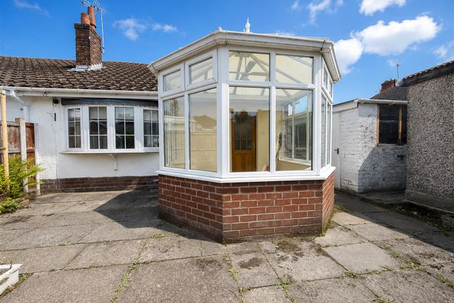 15, Mold Road Estate, Wrexham photo 4