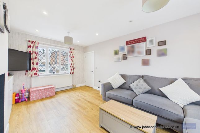 58, Pyrcroft Road, Chertsey photo 4