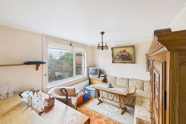 52, Templeway West, Lydney photo 4