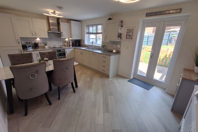 34, Bambury Drive, Stoke On Trent photo 3
