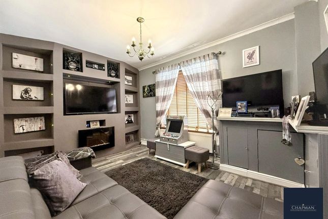 30 Oakfield Terrace, Tonypandy photo 3