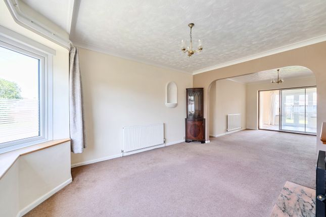 71, Elmes Drive, Southampton photo 2