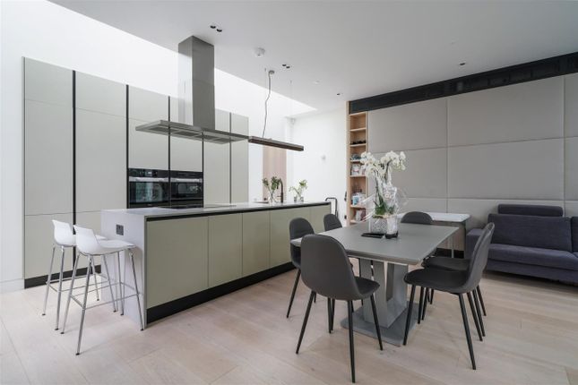19A,, Blenheim Terrace, London photo 3