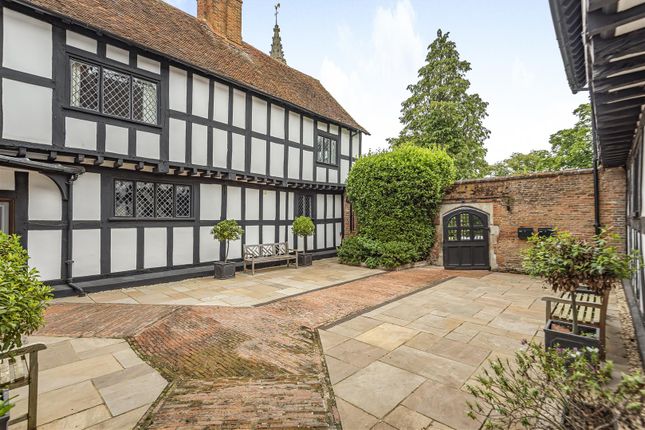 Thumbnail Flat for sale in The Old Rectory, Windsor End, Beaconsfield