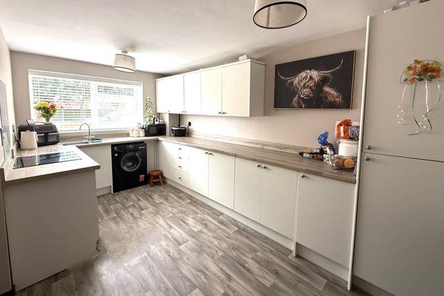 56 Leman Road, Gorleston photo 3
