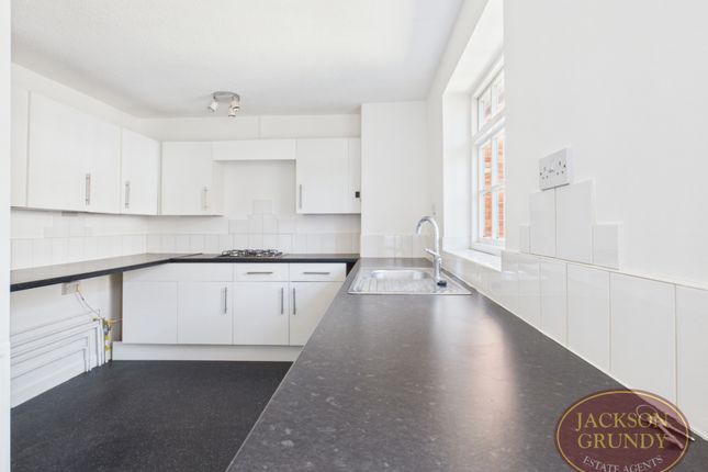 11A, Sheaf Street, Daventry photo 2