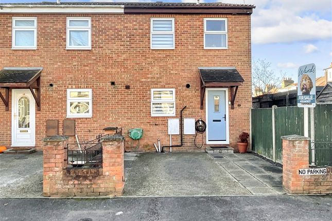 3-bed house on Alma Road Eccles, Aylesford, £300,000