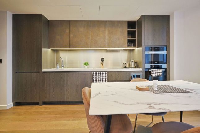 Apartment 2504 , Carnation way ,Building No.8, London photo 3