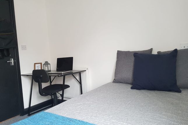 Flat to rent in Portland Street, Lincoln