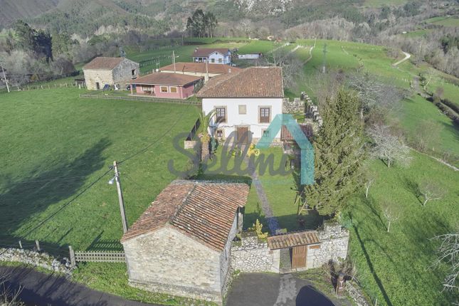 Villa for sale in Ardisana 33507, Ardisana, Asturias