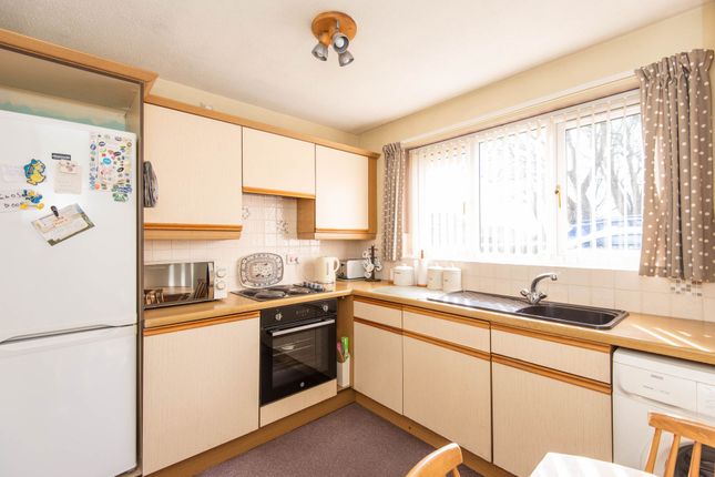 Flat for sale in Lodge Drive, Wingerworth