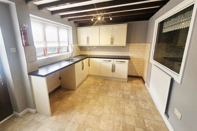 2, Cwm View Cottages, Knighton photo 2