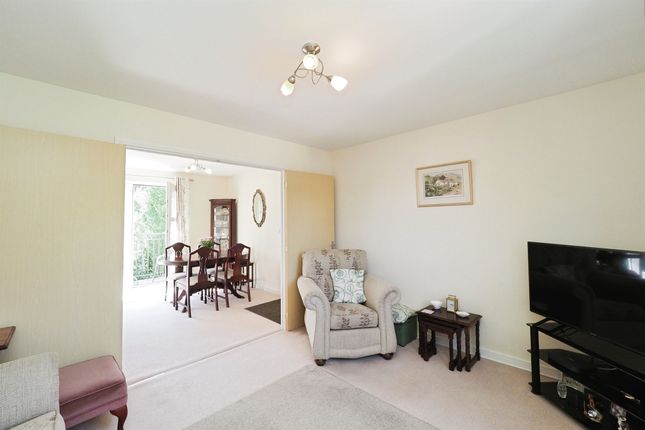 6, Strutt House, Millers Way, Belper photo 3