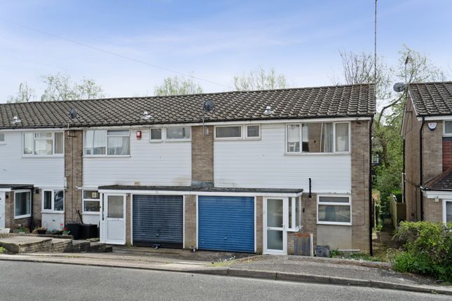 End terrace house for sale in Knoll Crescent, Northwood