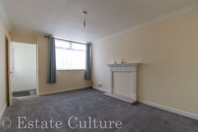 1 Darnford Close, Coventry photo 5