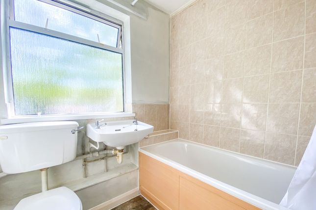 1 Home Close, Corsham photo 4