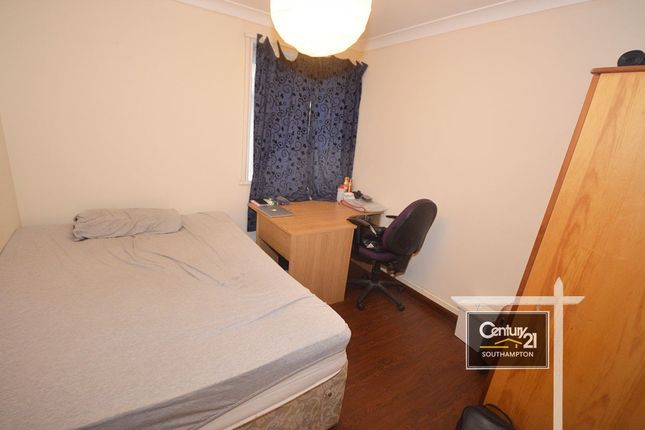 Gordon Avenue, SOUTHAMPTON photo 5