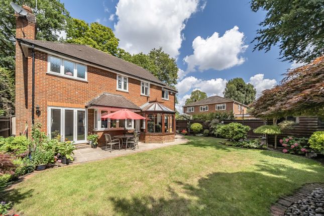 167, Oatlands Drive, Surrey photo 3