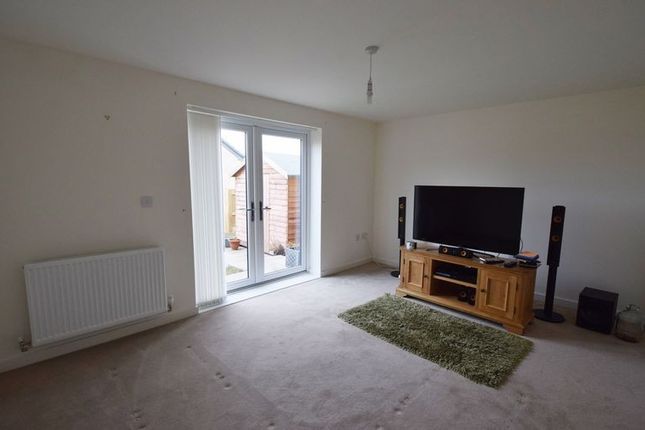 4, Flying Fox Crescent, Doncaster photo 3