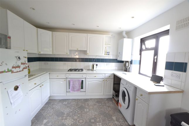 Thumbnail Flat to rent in Holmwood Gardens, Wallington