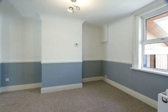 38, Seaton Road, Yeovil photo 4
