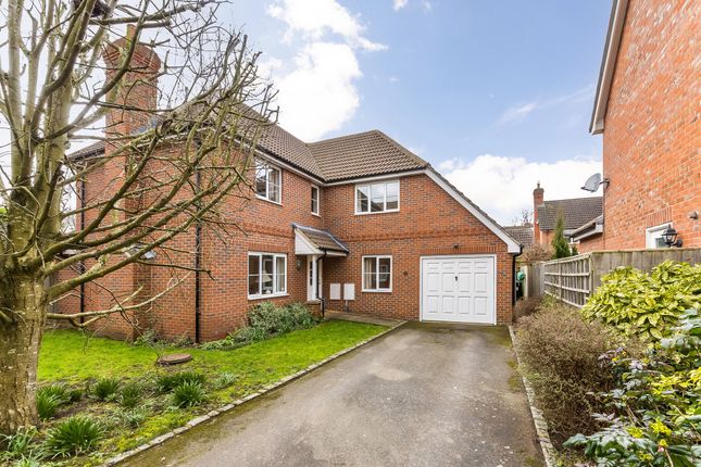 16 Badgers Copse, Abingdon photo 2