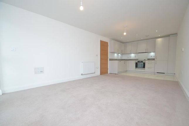 Walsham Court, Ickenham photo 3
