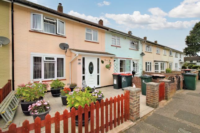 Terraced house to rent in Cherry Lane, Crawley