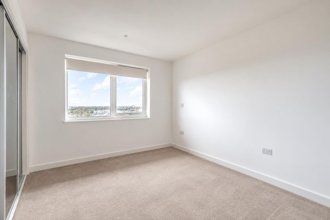 61 Royal Court, Howard Road, Stanmore photo 5