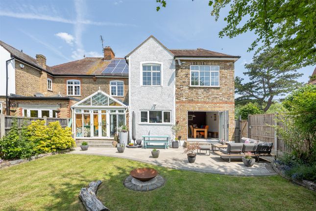 12, Forest View, Chingford photo 3