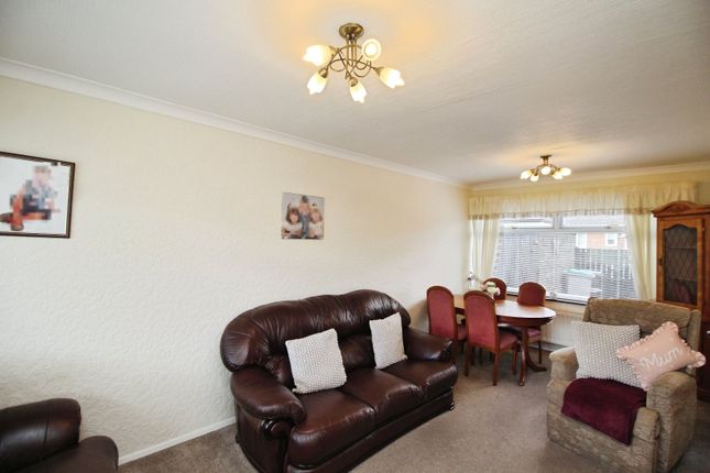 14, Bede Close, Durham photo 5