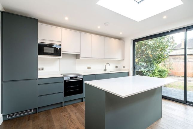 27, Cranmer Road, Hampton photo 3