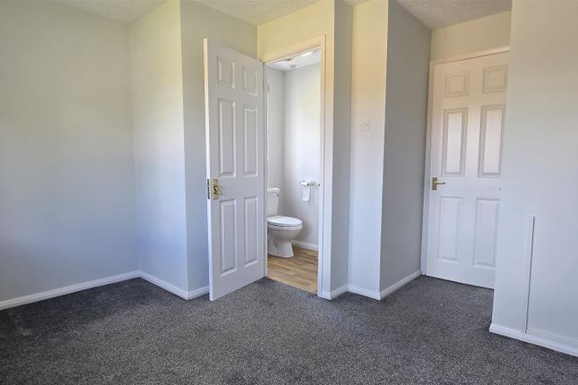 3, Denbeigh Place, Berkshire photo 4
