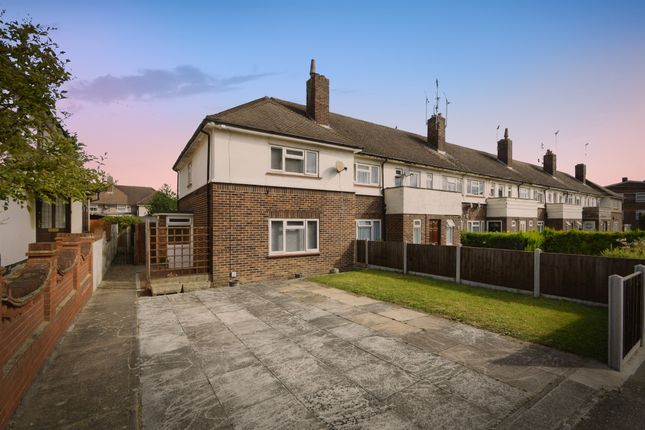 11, Elizabeth Road, Brentwood photo 3