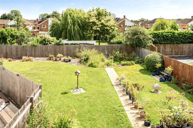 19, Lambourne Crescent, Bicester photo 3