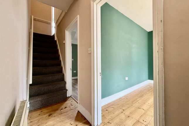 100, Avenue Road, London photo 5