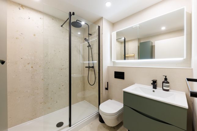Apartment 23, Consort Rise House, 203 Buckingham Palace Road, London photo 3