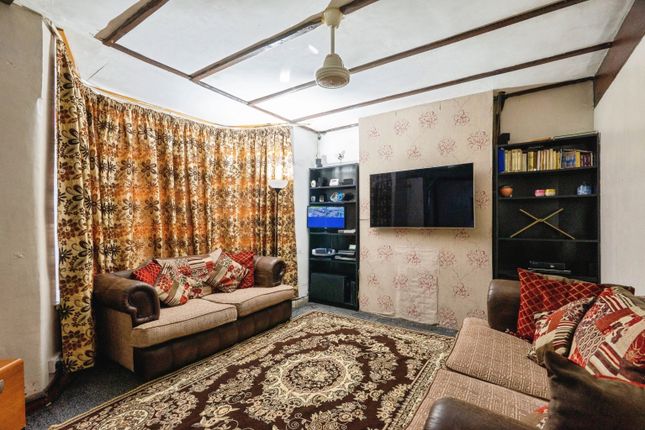 345, Burges Road, London photo 3