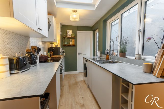 60 Millbrook Street, Cheltenham photo 2