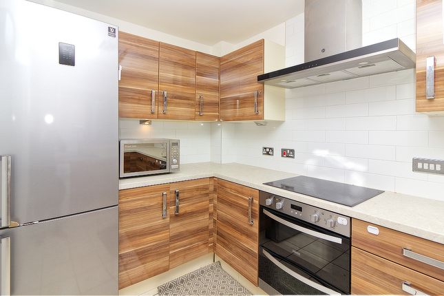 2, Holland Way, Walton photo 3